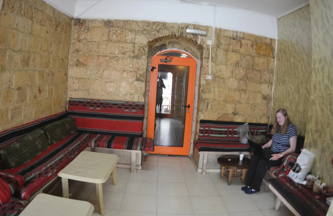 Palm Hostel-1
